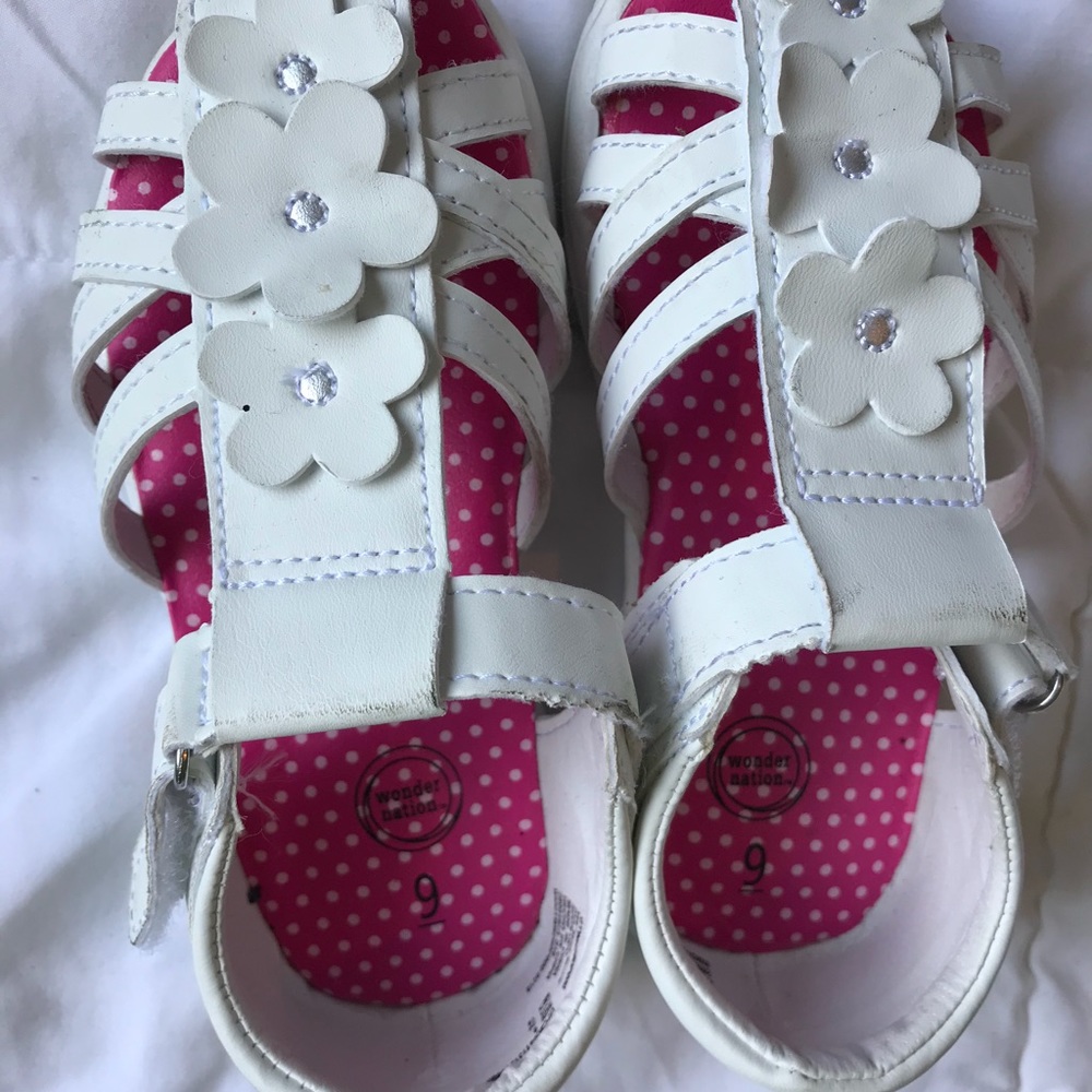EUC white sandals for girls